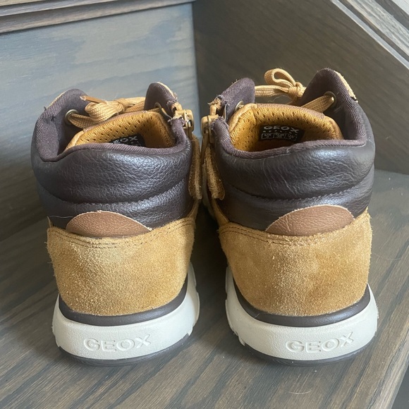 Youth Geox size 3 - Picture 5 of 5